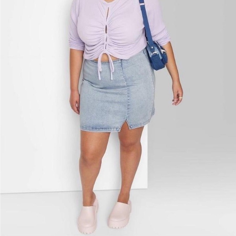 NWT! Wild Fable Light Wash Denim Mini Skirt High Rise Front Slit
